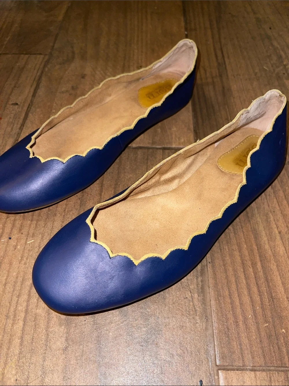 Born Navy Leather Scalloped Edge Ballet Flats